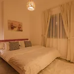 Two-Bedroom Apartment - Marina Diamond 6